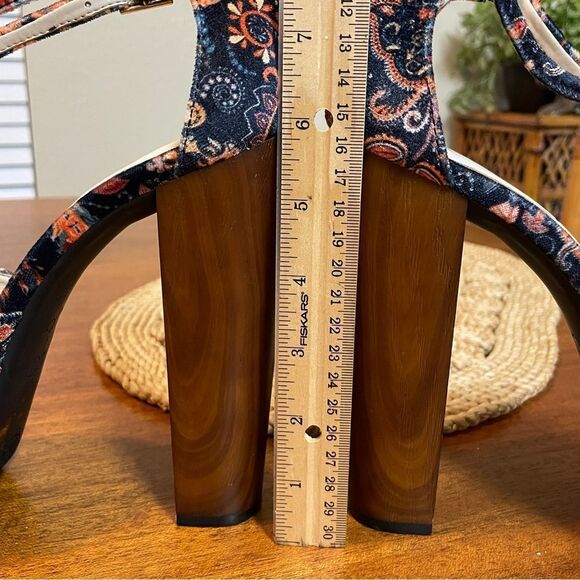 Jessica Simpson The Dany Paisley Print Platform Block Heel T-Strap Sandals 9 - Picture 14 of 16